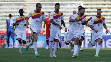 Serie B, Bari-Benevento 0-4: che poker i giallorossi!