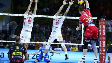 Volley: Supercoppa, Perugia sfiderà Modena in finale