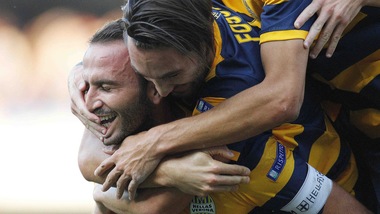 Serie B Verona, Pazzini di rigore: Frosinone superato 2-0