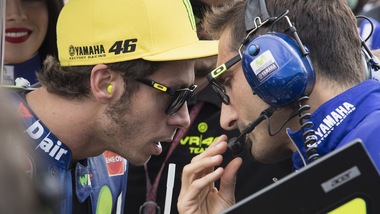 MotoGp, Rossi: «L’anno scorso mi hanno rubato il titolo»