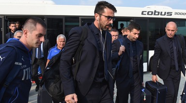Buffon guida il gruppo, l'Italia vola a Skopje