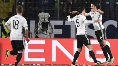 Germania-Irlanda del Nord 2-0: Draxler e Khedira super