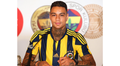 Calciomercato Cagliari, Van Der Wiel c'è: manca solo l'ufficialità
