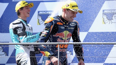 Moto3: Binder vince Australia, Locatelli secondo