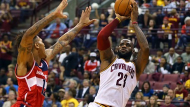 NBA: Godlen State va a caccia di Cleveland