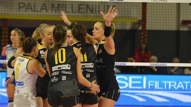 Volley: A2 Femminile, Pesaro tenta la prima fuga