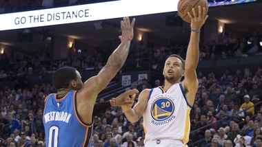 Basket NBA, Curry irreale: 13 triple con i Pelicans