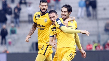 Serie B, Spezia-Verona 1-4: poker gialloblù