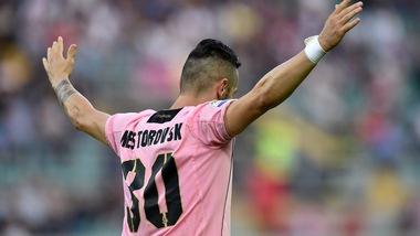 Calciomercato Palermo, il futuro di Nestorovski è in bilico
