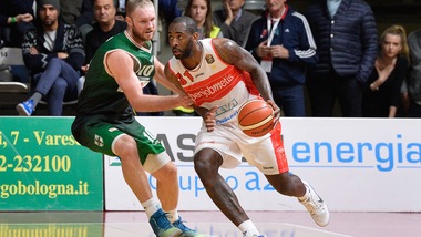 Basket Champions League, Varese travolta a Ventspils