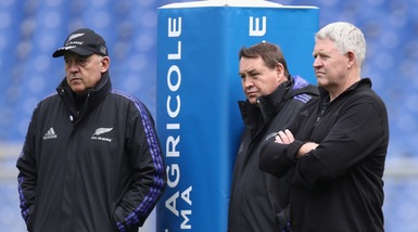 Rugby, All Blacks concentrati durante l'allenamento all'Olimpico