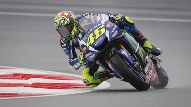MotoGp, Rossi: «Corro ancora due anni»
