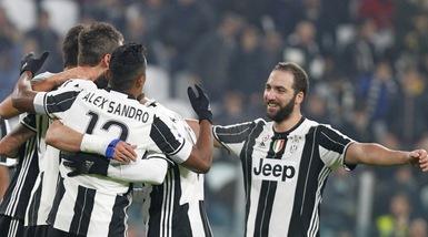 Serie A, Juventus-Pescara 3-0: Khedira, Mandzukic, Hernanes. Esordio Kean