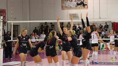 Volley: A2 Femminile, per Pesaro sesta vittoria ma Filottrano non molla
