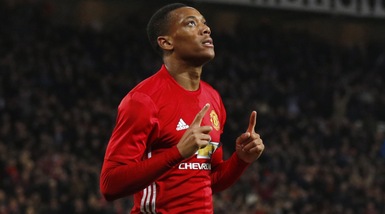 Psg, continua il pressing su Martial