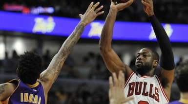 Wade batte Lebron, Harden sbanca anche Denver