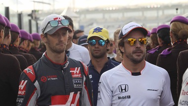 MotoGp, Alonso guida una RC213V a Motegi