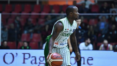 Basket Champions League, Thomas lancia Avellino