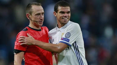 Real Madrid, Pepe prepara l'addio: «Ho ricevuto offerte irrinunciabili»