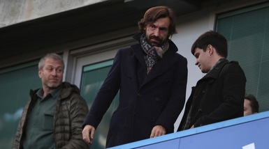 Chelsea, Pirlo in tribuna a Stamford Bridge con Abramovich