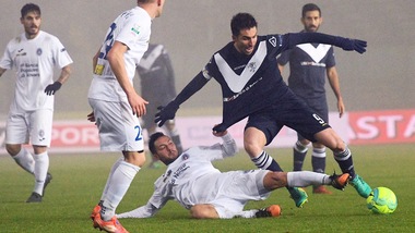 Serie B, Brescia-Novara 0-0: nebbia e grandi parate