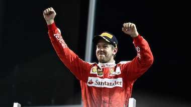 F1, Vettel: «Resto alla Ferrari, la Mercedes non è un mio problema»