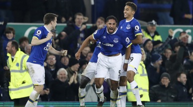 Premier League, Everton-Arsenal 2-1. Conte, la fuga è servita