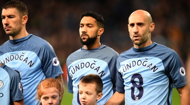 Gundogan scherza e rincuora i tifosi: «Sono ancora vivo»