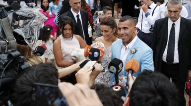 Tevez dice sì a Vanesa: ecco le nozze!