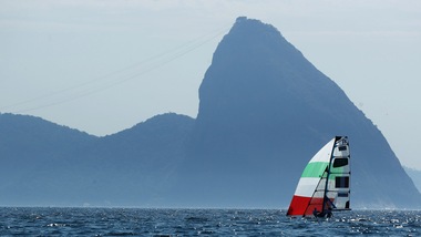 Vela, Vendée globe: Banque Populaire vola verso il trionfo
