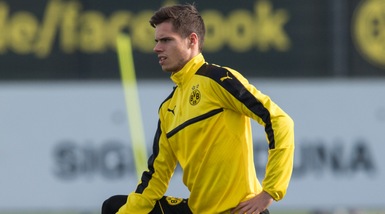 Il nuovo Busquets? Per il Barcellona è Weigl del Borussia Dortmund