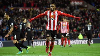 Premier League, frena il Liverpool. Conte se la ride