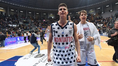 Serie A2, la Fortitudo schianta Chieti con Candi e Knox