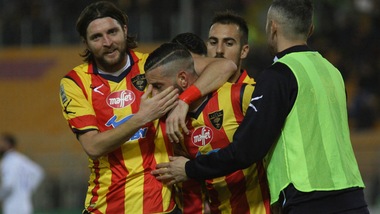 Lecce e Cremonese su un terzino del Siena