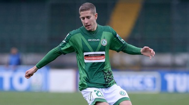 Chiosa torna al Torino che lo darà in prestito al Novara