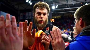 Eurolega, grandi vittorie per Melli e Bargnani