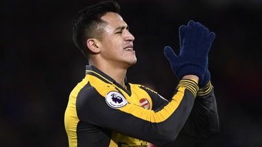 Psg sul mercato per un attaccante, nel mirino c'è Sanchez