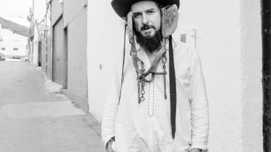 “Scorza di mulo”, online il nuovo video di Vinicio Capossela