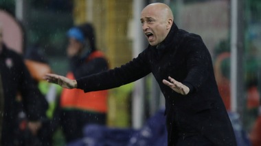 Corini infuriato: «I rinforzi al Palermo servivano prima»