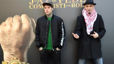 Fedez & J-Ax instore alla Discoteca Laziale