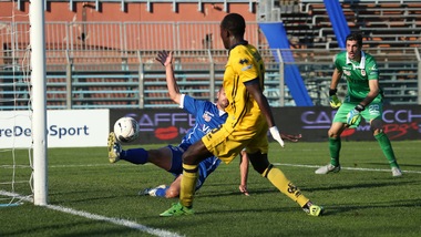 Calciomercato Vibonese, preso l'attaccante ex Lecce Sowe