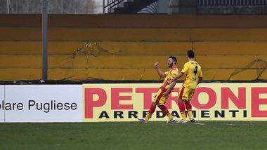 Serie B, il Benevento stende il Carpi: 3-0 al Vigorito