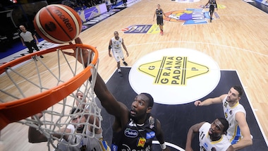 Varese lascia Cremona ultima, Pesaro e Pistoia ko