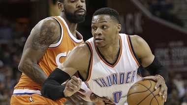 Irving piega Westbrook, Warriors ok a Portland