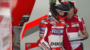 MotoGp, Lorenzo: «Moto ok, ma devo trovare il limite»