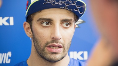 MotoGp: Iannone e Belen, una tuta per due!
