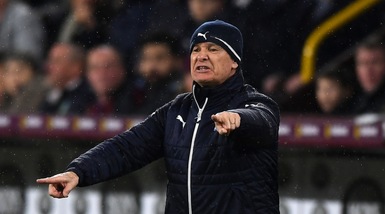 Ranieri incassa la fiducia e sprona il Leicester: «Avanti guerrieri»