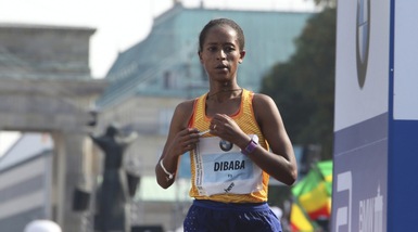 Atletica, nuovo record mondiale per Dibaba