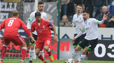 A Floro Flores risponde Ciano: Cesena-Bari 1-1