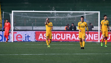 Ci pensano Paghera e Verde: Avellino-Verona finisce 2-0